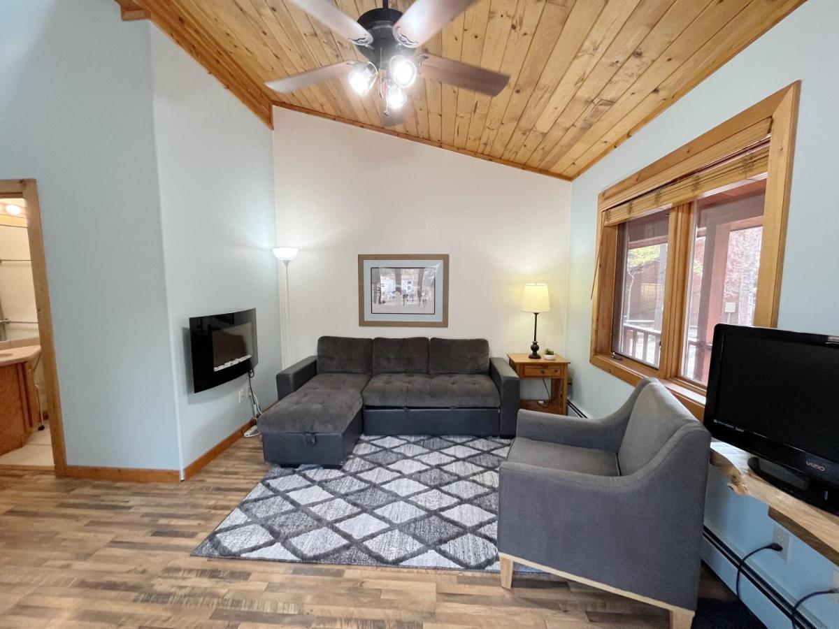 Cabin A Suite Bed And Breakfast Woodland Park Exteriör bild